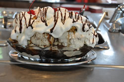Brazilian Ice Cream Sundae